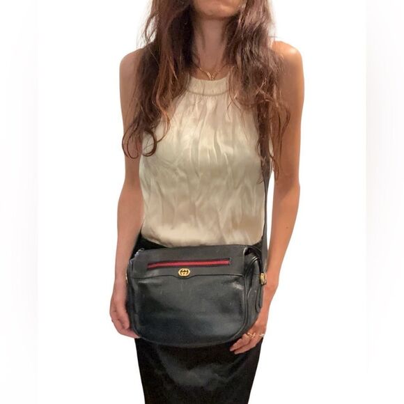 Gucci Navy and Red Crossbody Bag with Gold-Tone Hardware - Picture 16 of 16